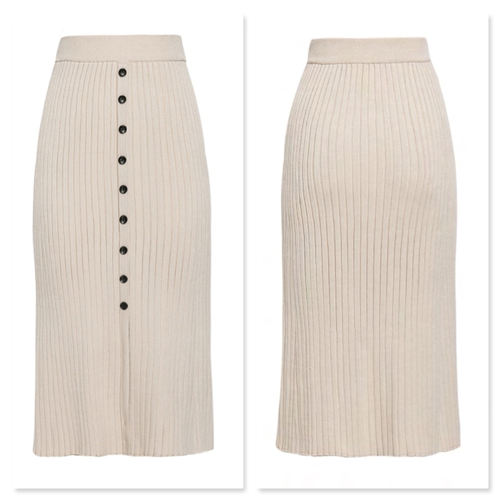 Rib-Knit Beige Sheath Buttoned Skirt Leg Slit - Picture 6 of 8